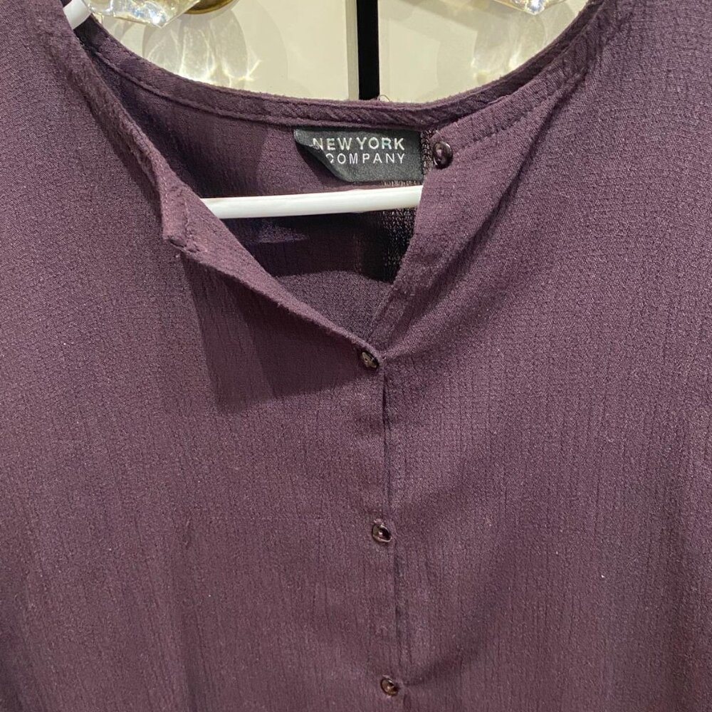 New York & Company medium long brown top